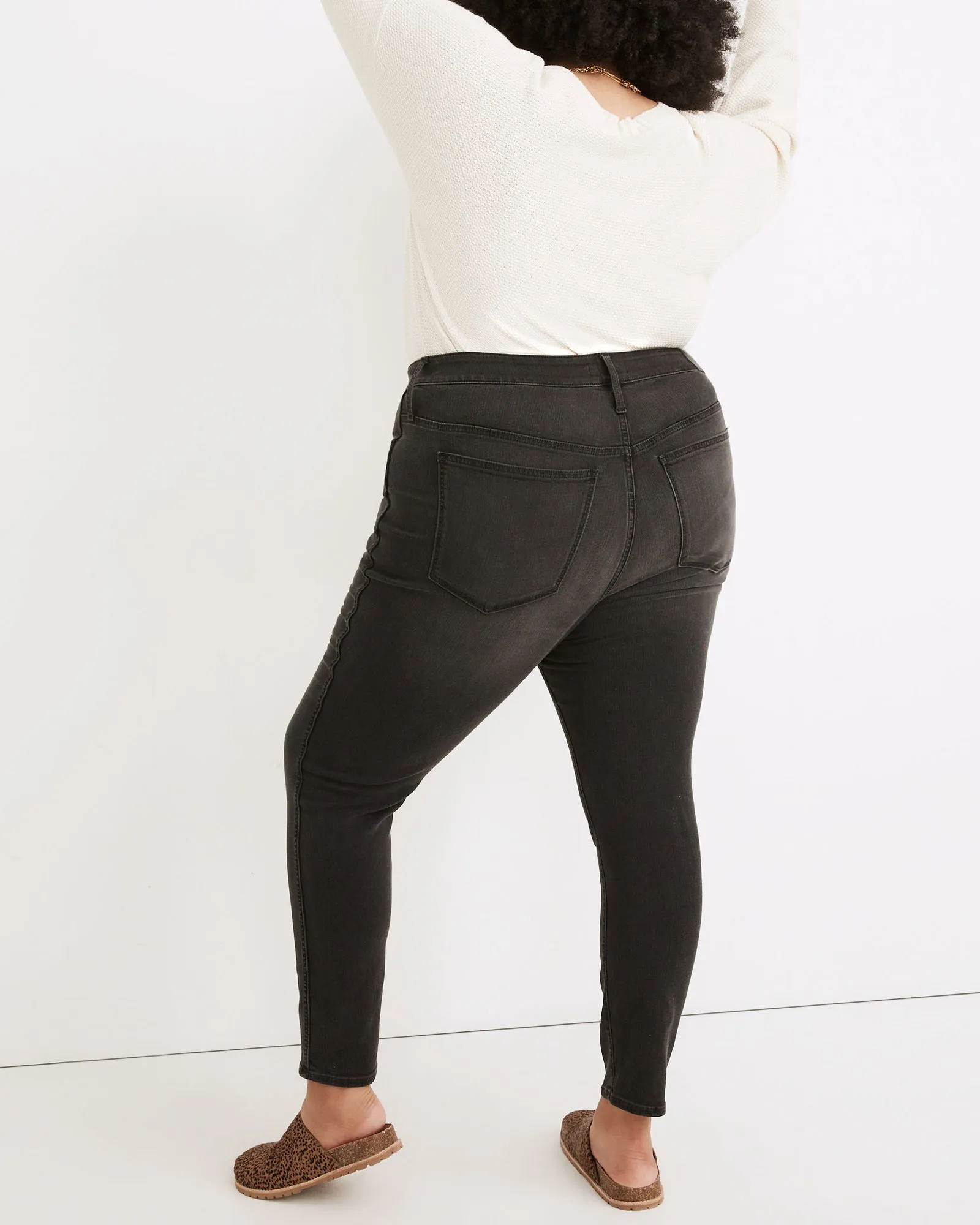 Curvy Roadtripper Supersoft Skinny Jeans in Ardley Wash | Black