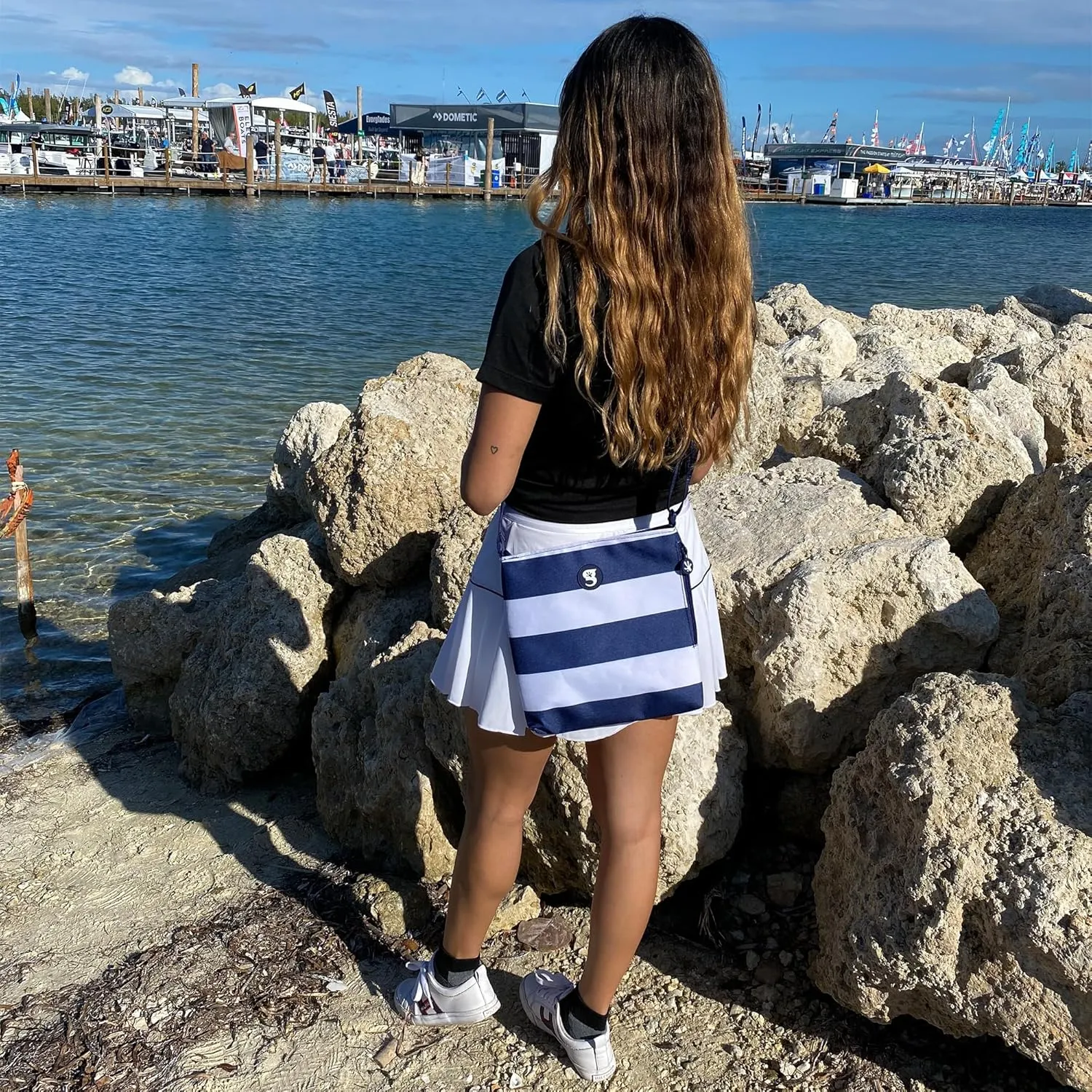 geckobrands Crossbody Bag  Lightweight and Adjustable Crossbody Bag with Multiple Zippered Pockets for Hands-Free Carrying