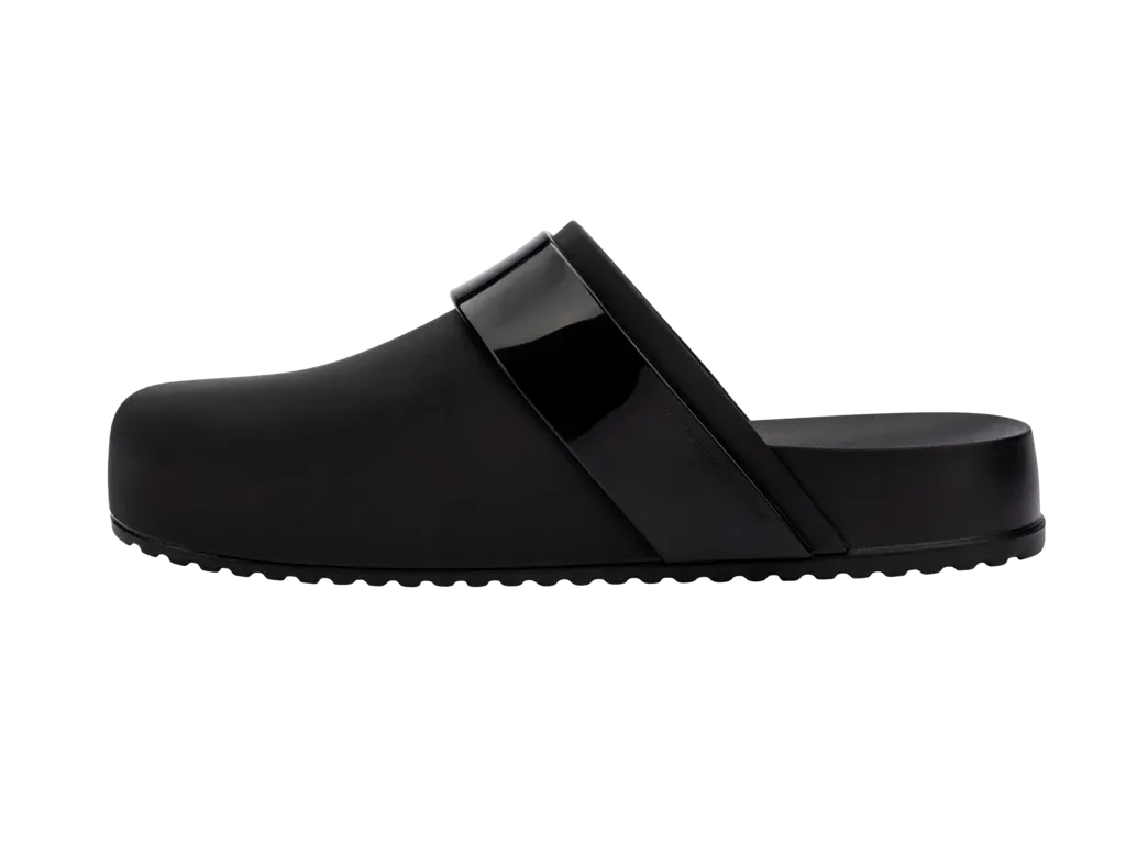 MELISSA COZY CLOG AD