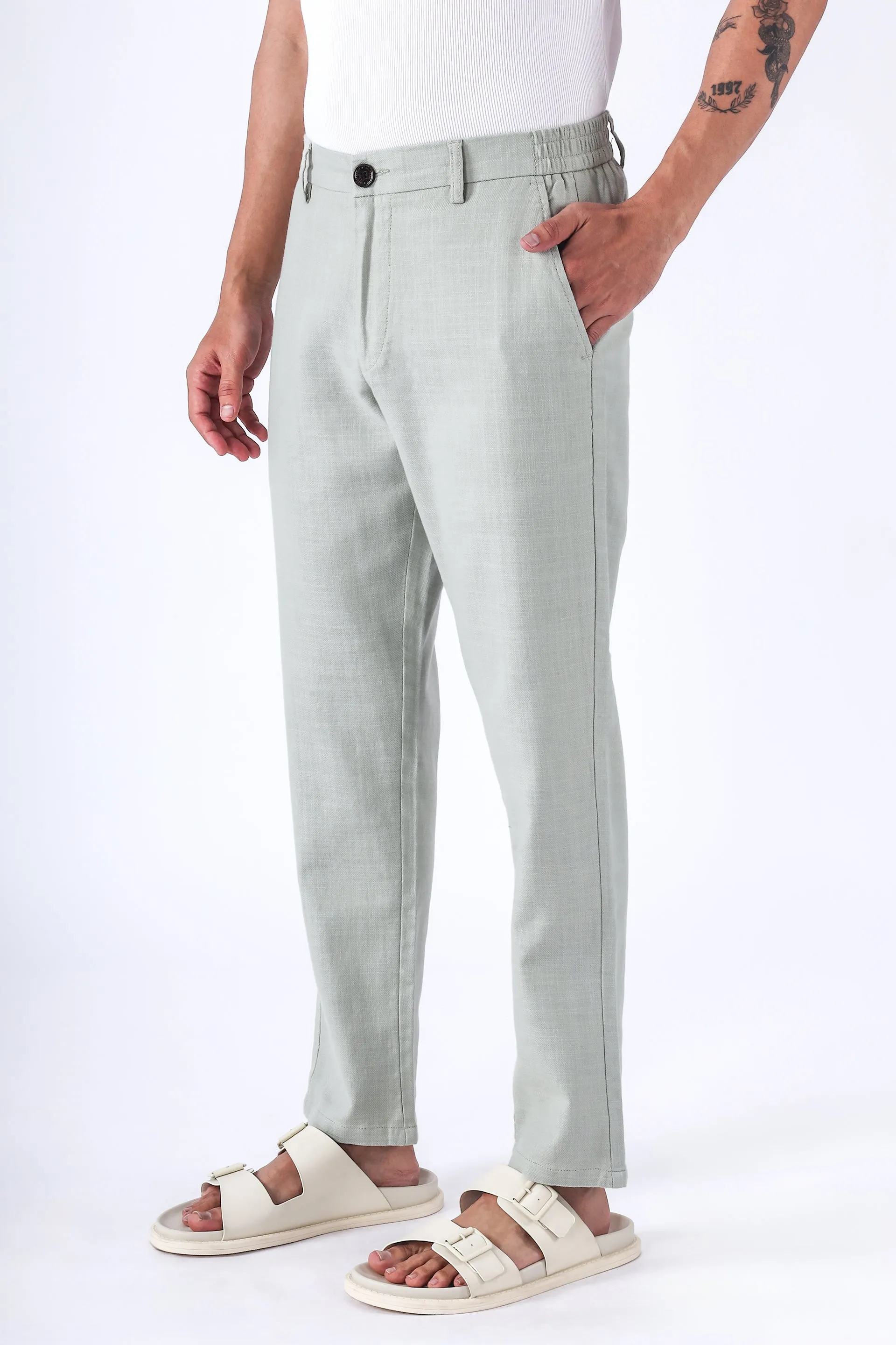 PREMIUM KNITTED TAILORED TROUSER IN GREEN