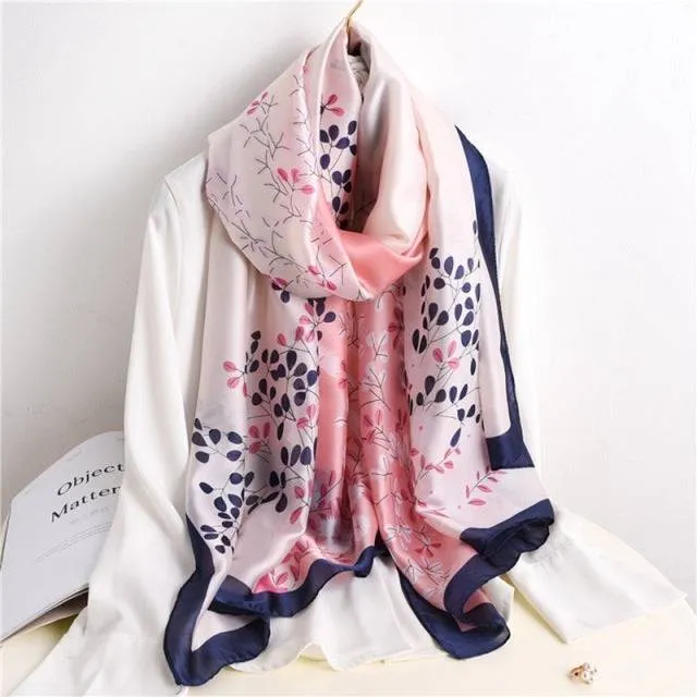 Print silk scarf for lady