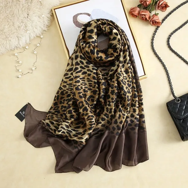 Print silk scarf for lady