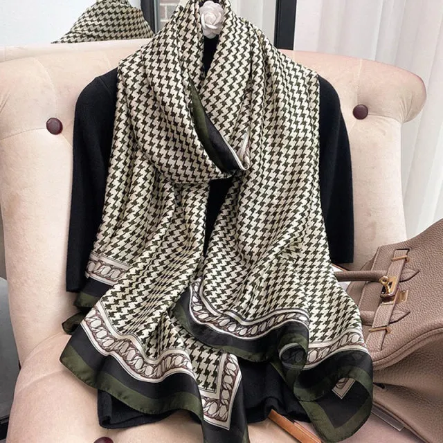 Print silk scarf for lady