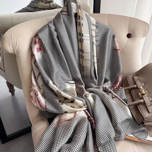 Print silk scarf for lady