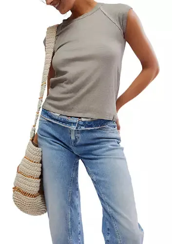 Riley Tee