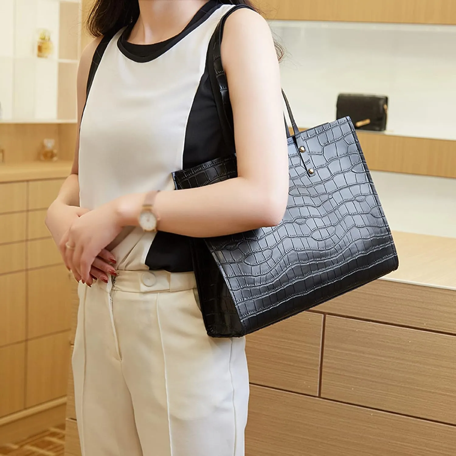 Shoulder Bag for Women Y2k Trendy Purse Vegan Leather Hobo Handbags Clutch Saddle Bag with 2 Removable Strap Blue