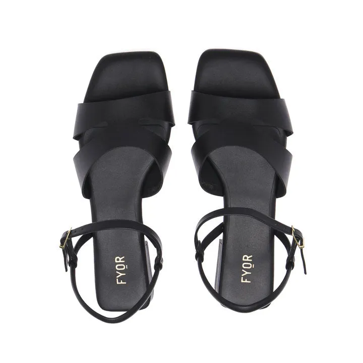 Stylish Flat Sandal BCM 170