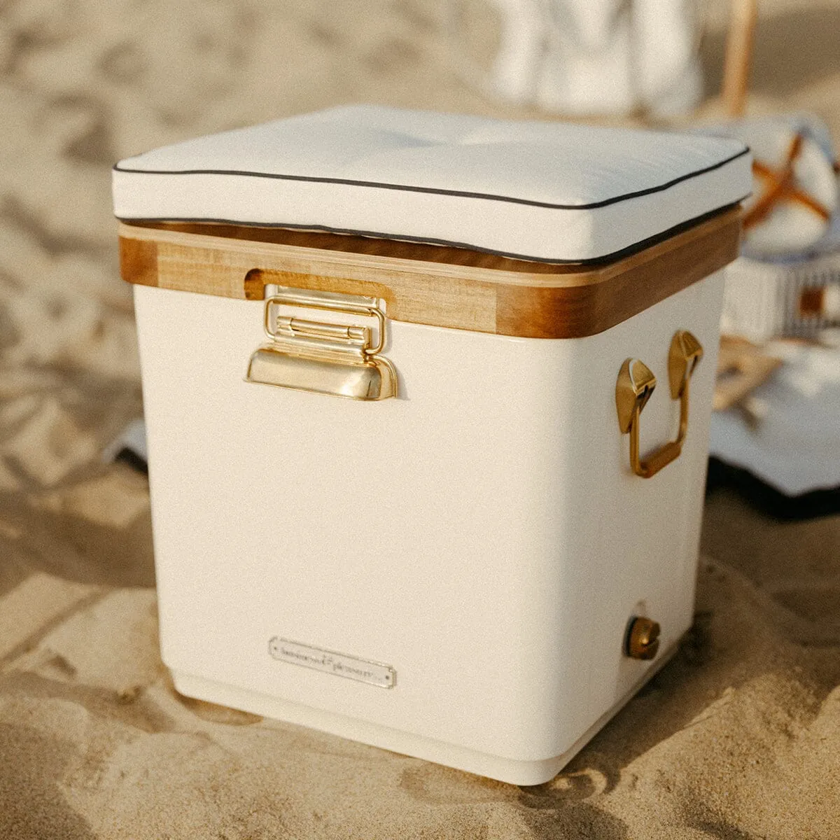 The Hemingway Cooler - Antique White - 35 Quarts