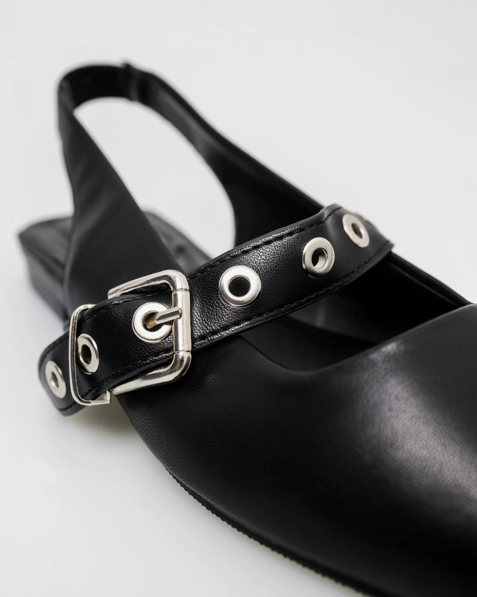 Tomaz FL112 Ladies Rebel Chic Flats