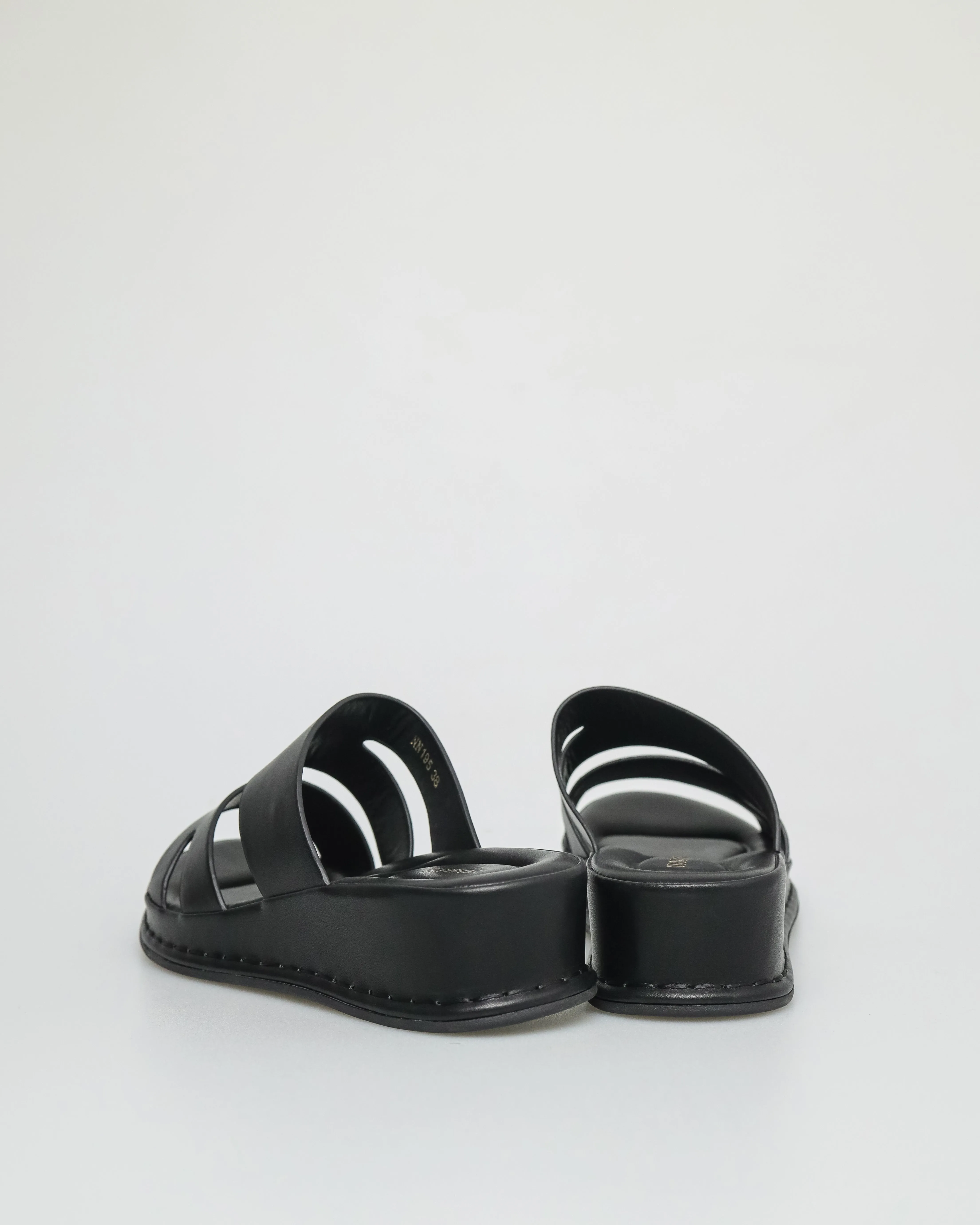 Tomaz NN195 Ladies Solid Tone Sandals