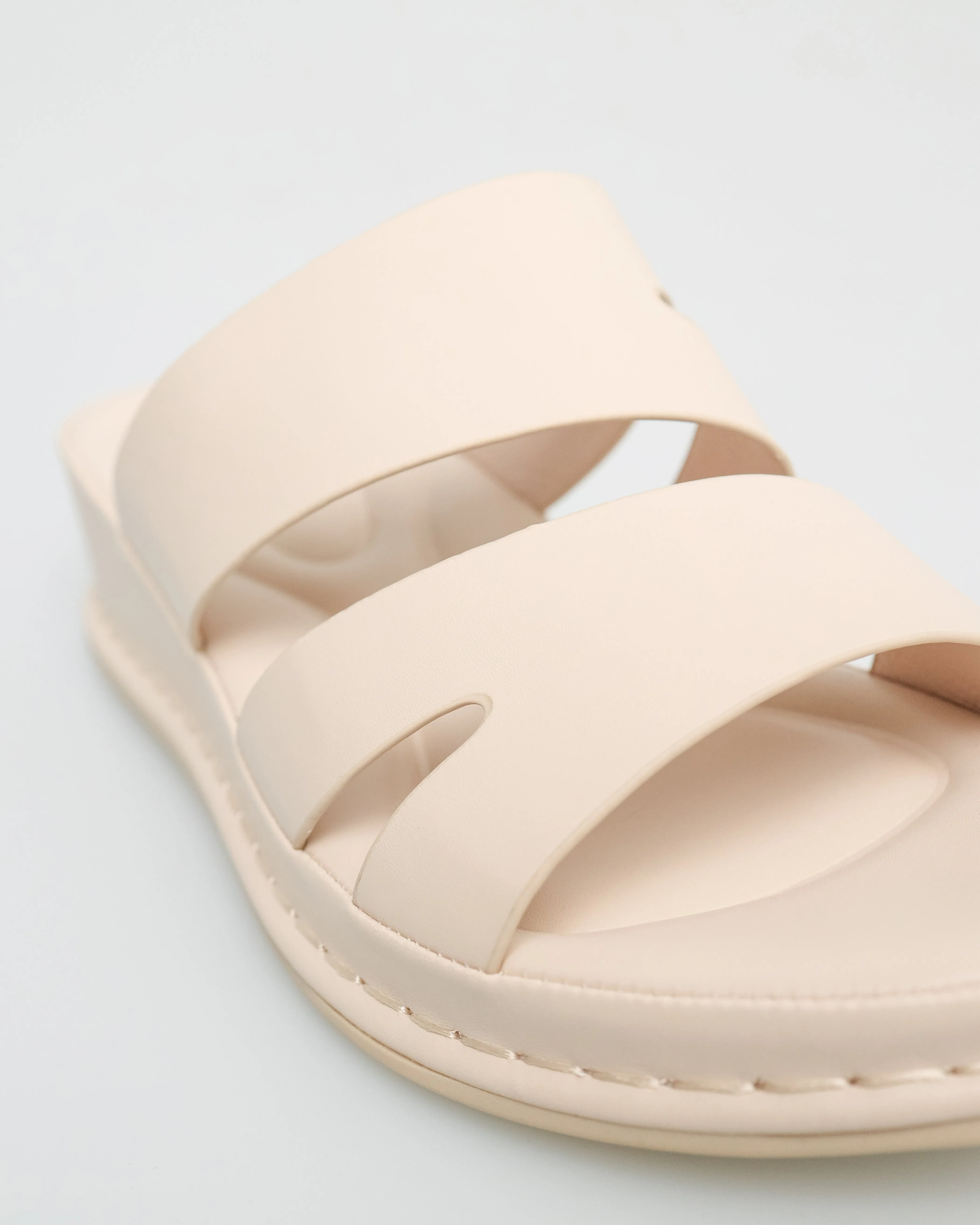 Tomaz NN195 Ladies Solid Tone Sandals