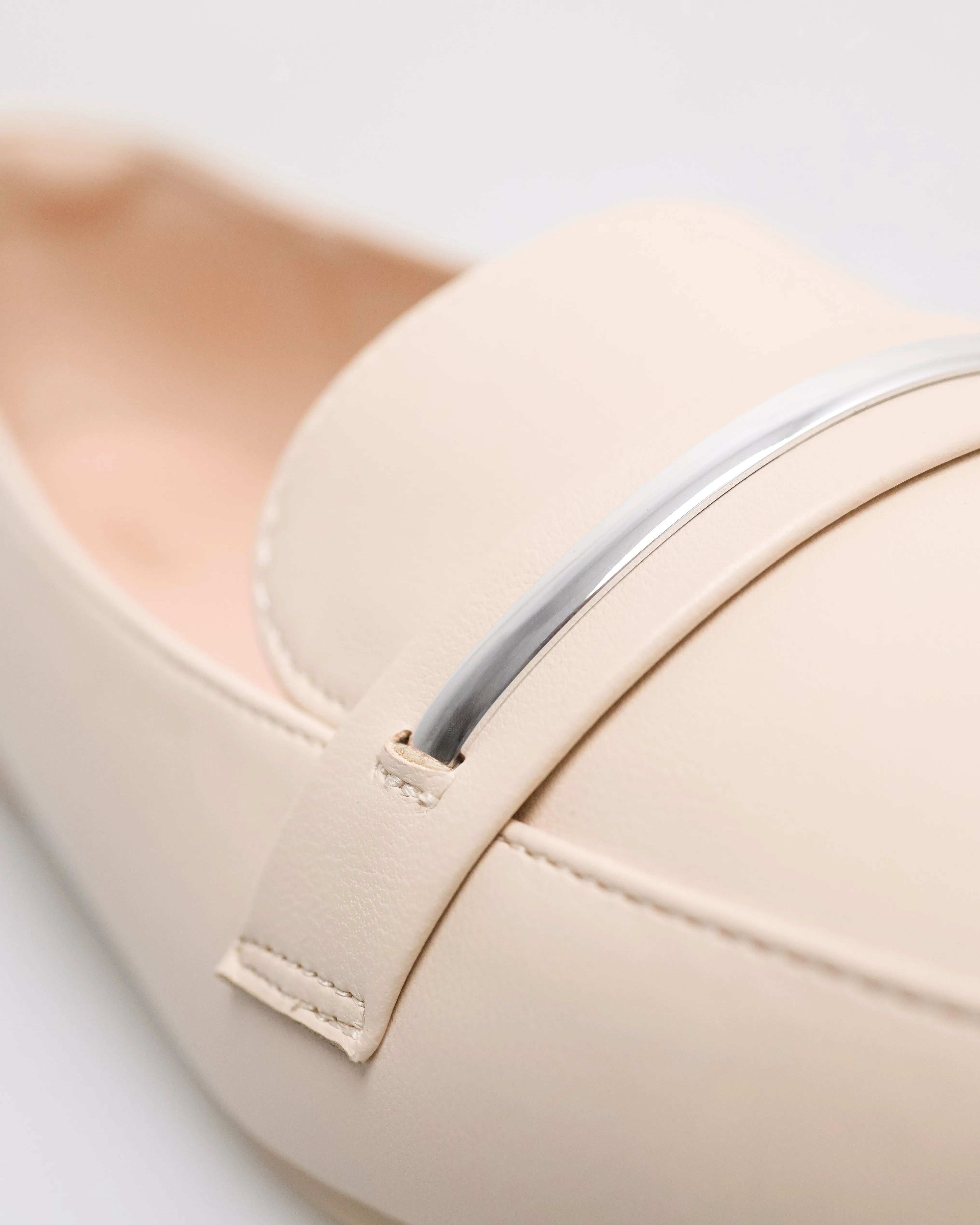 Tomaz YX213 Ladies Metallic Charm Flats