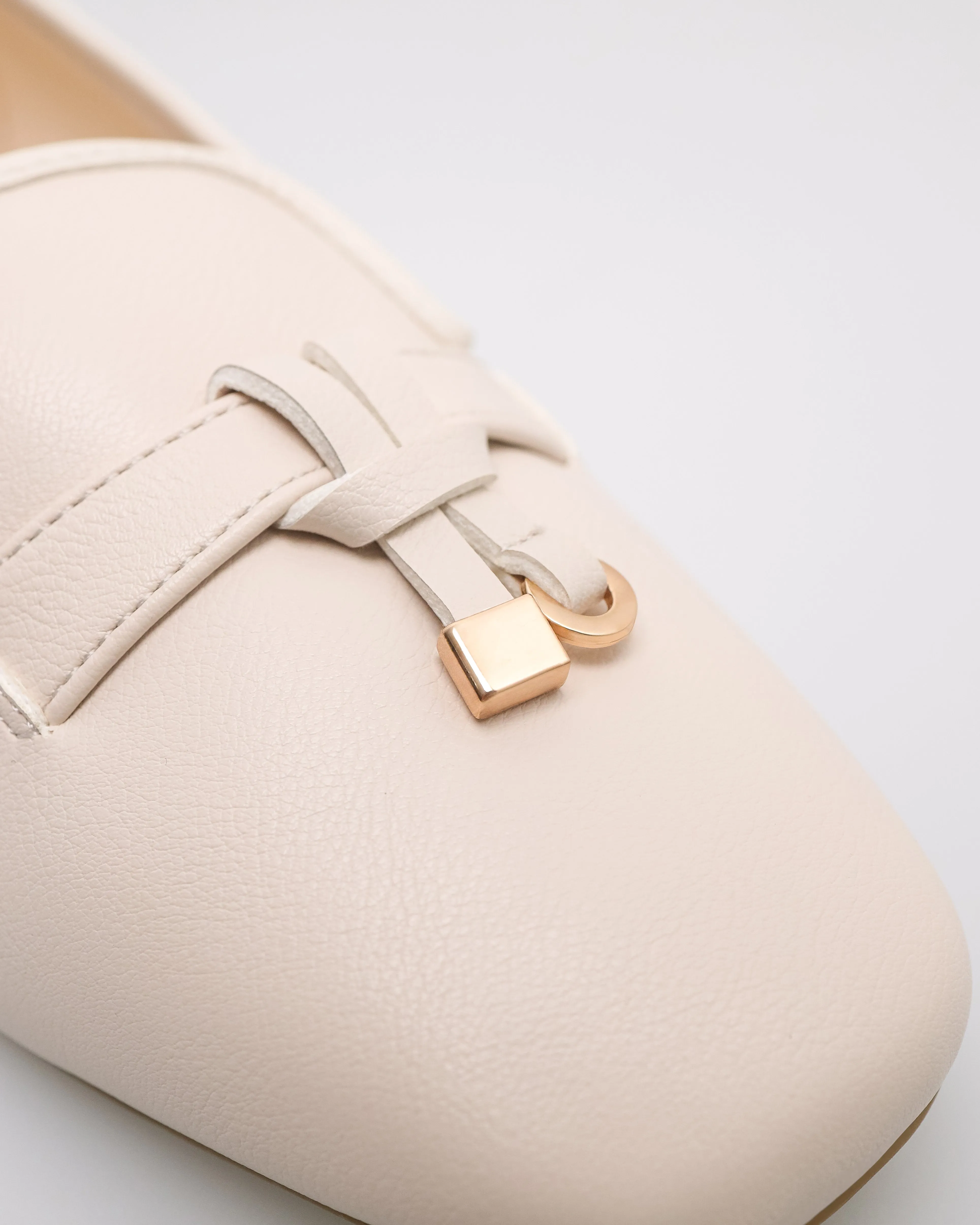 Tomaz YX226 Ladies Knot Flats (Beige)