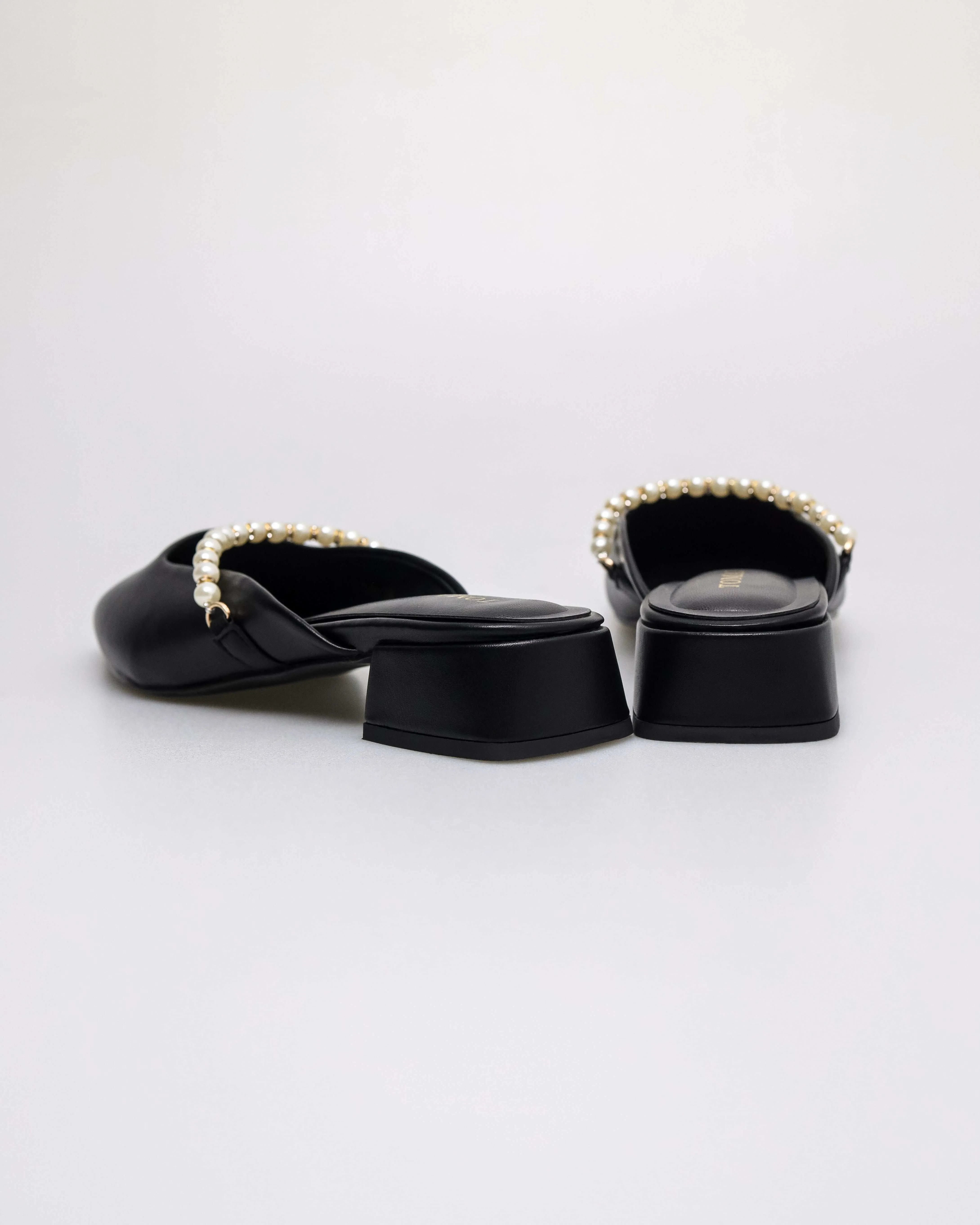 Tomaz YX246 Ladies Pearled Elegance Flats