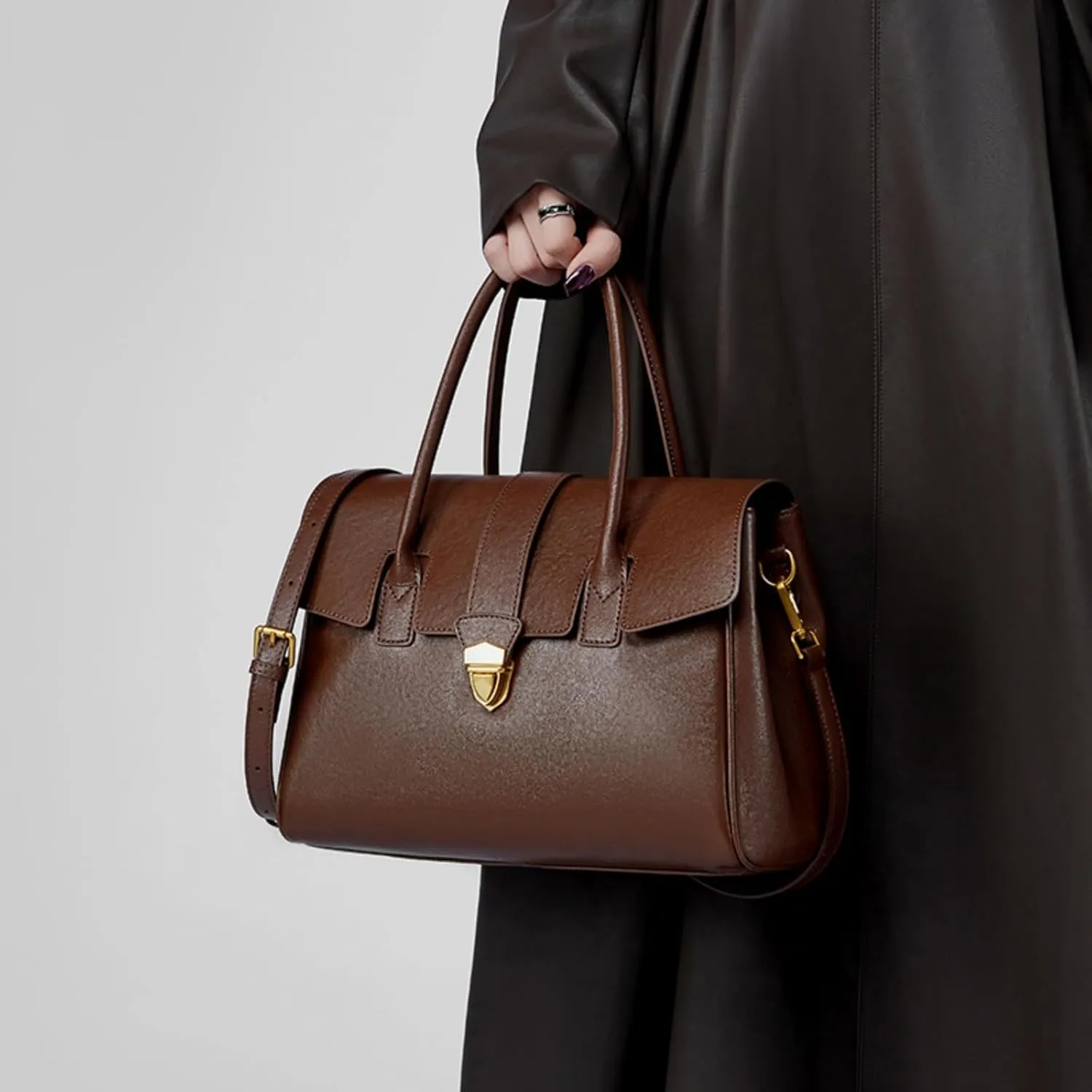 Top handle Handbag for WomenGenuine Leather Tote Retro Satchel Tote bags briefcases fashionable commuter bags