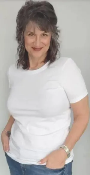 White cotton short sleeve shirt