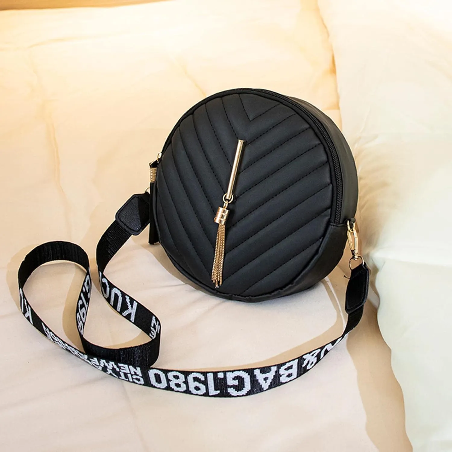 Women Messenger Bag Fashion Trend Round Bag Retro Tassel Purse Shoulder Bags Soft Brief Cases Men (Black, One Size)