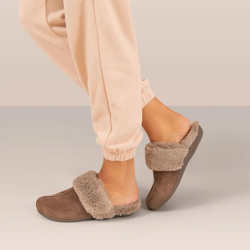 WOMEN'S AETREX ARIANNA ARCH SUPPORT SLIPPER | BLACK